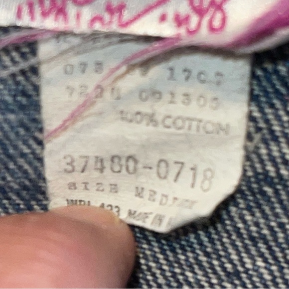 Vintage Levi’s Youth Denim Jacket Size Medium 100% Cotton Made In The USA - Picture 2 of 5